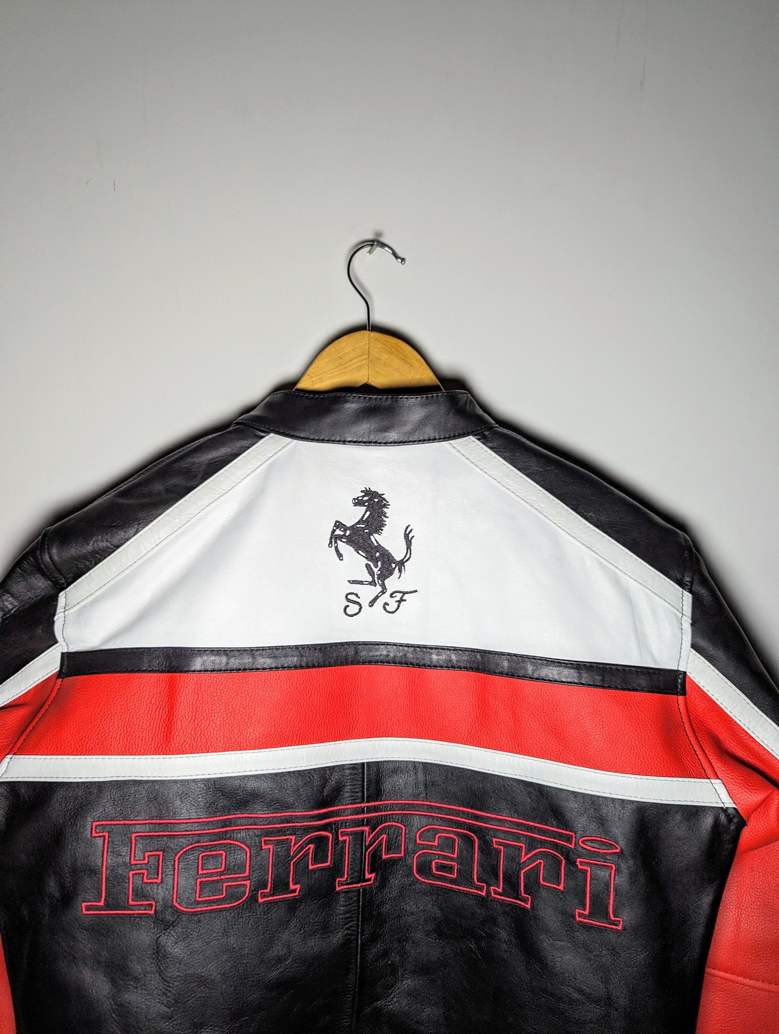 Vintage VINTAGE FERRARI LEATHER JACKET RARE STREETWEAR Size US L / EU 52-54 / 3 - 9 Thumbnail