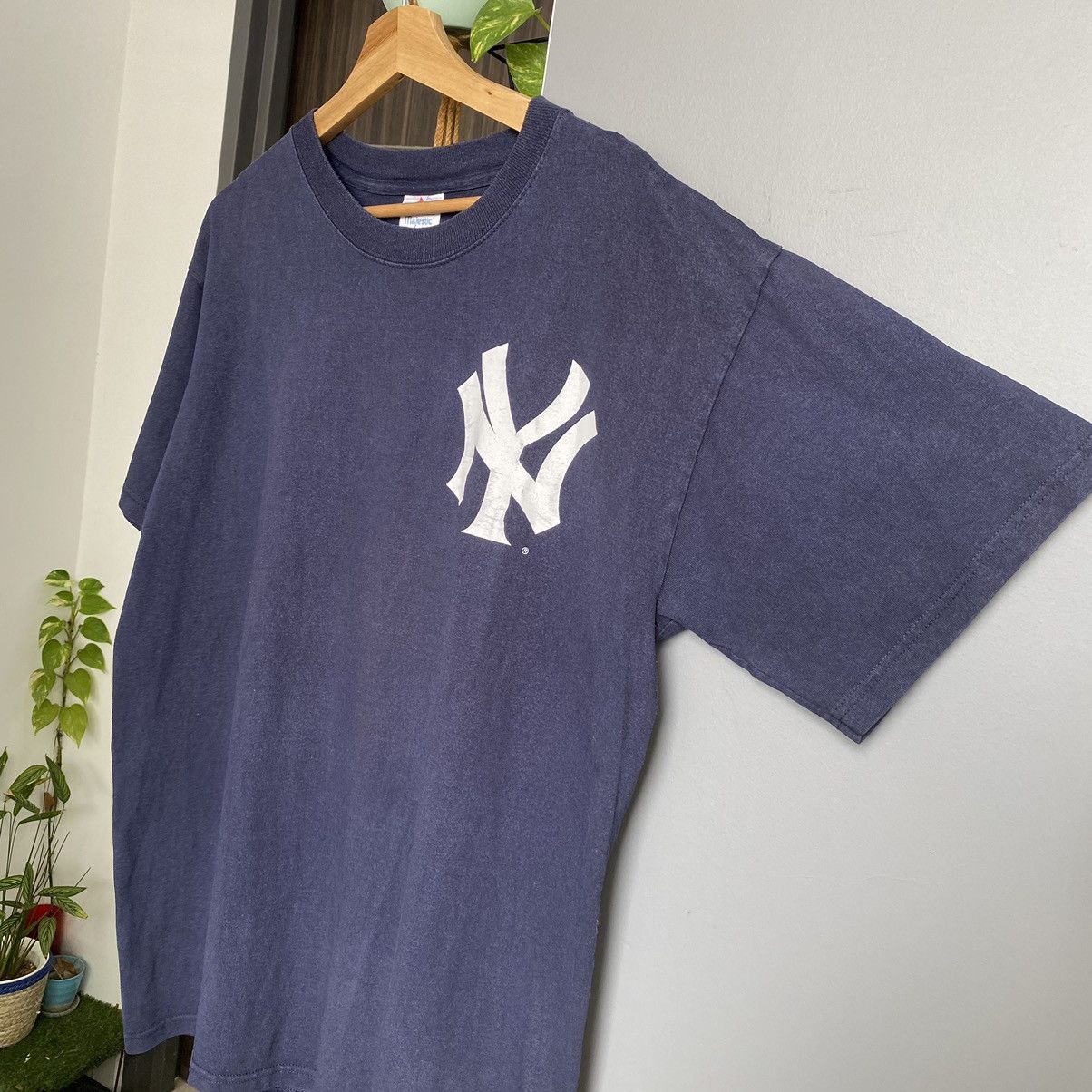 New York Yankees Thrashed Faded Vintage New York Yankees JETER MLB ERD TSHIRT Size US L / EU 52-54 / 3 - 3 Thumbnail