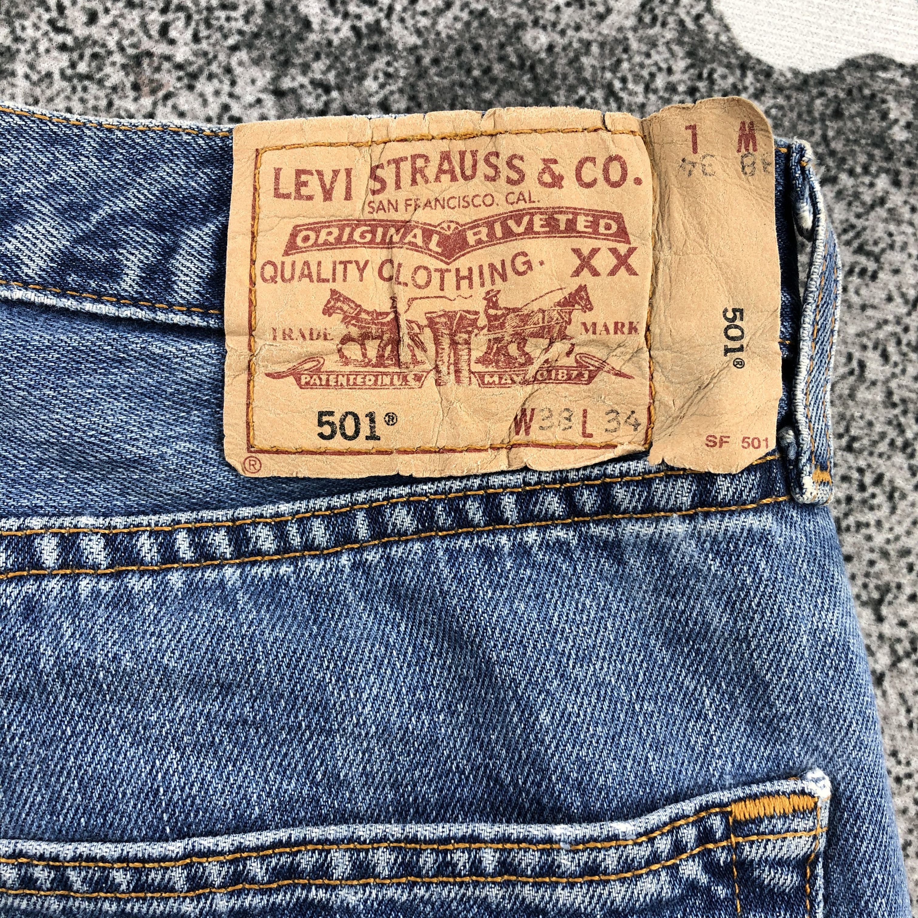 Levi's Vintage Levis 501 Jeans Faded Blue Distressed Denim KJ612 Size US 38 / EU 54 - 5 Thumbnail