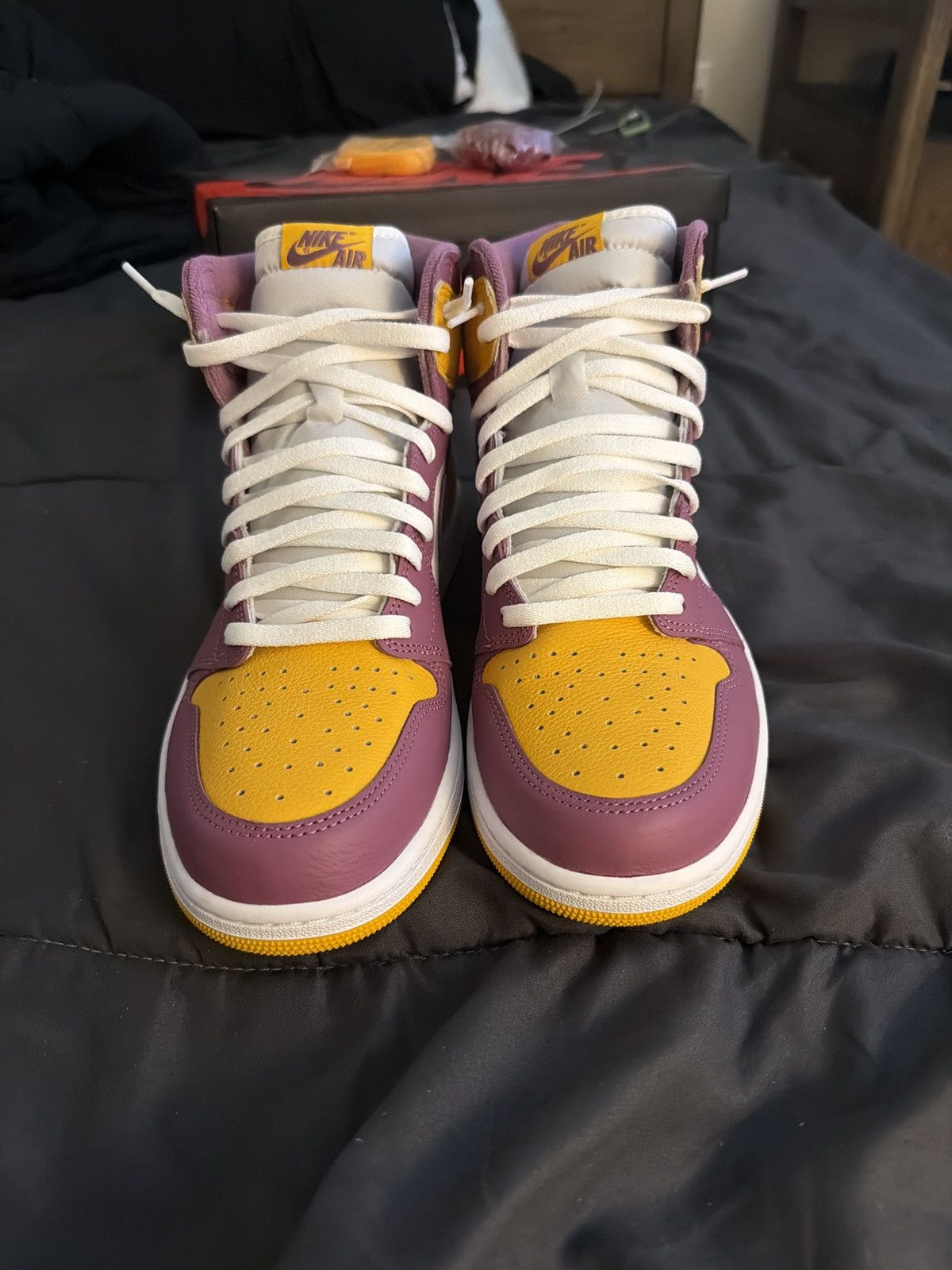 Jordan Brand Jordan 1 Brotherhood Size US 12 / EU 45 - 3 Thumbnail