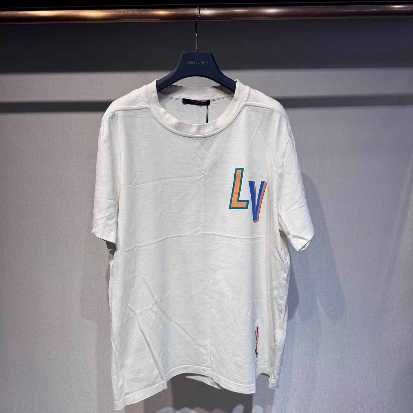 Louis Vuitton White Graphic Short-Sleeve T-Shirt Size US L / EU 52-54 / 3 - 1 Thumbnail