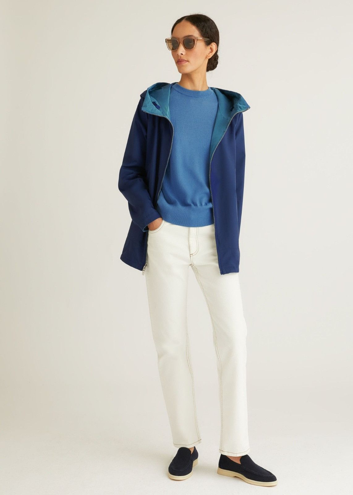 Loro Piana o1srvl11e1224 Roundneck Sweater in Blue Size XS / US 0-2 / IT 36-38 - 2 Thumbnail