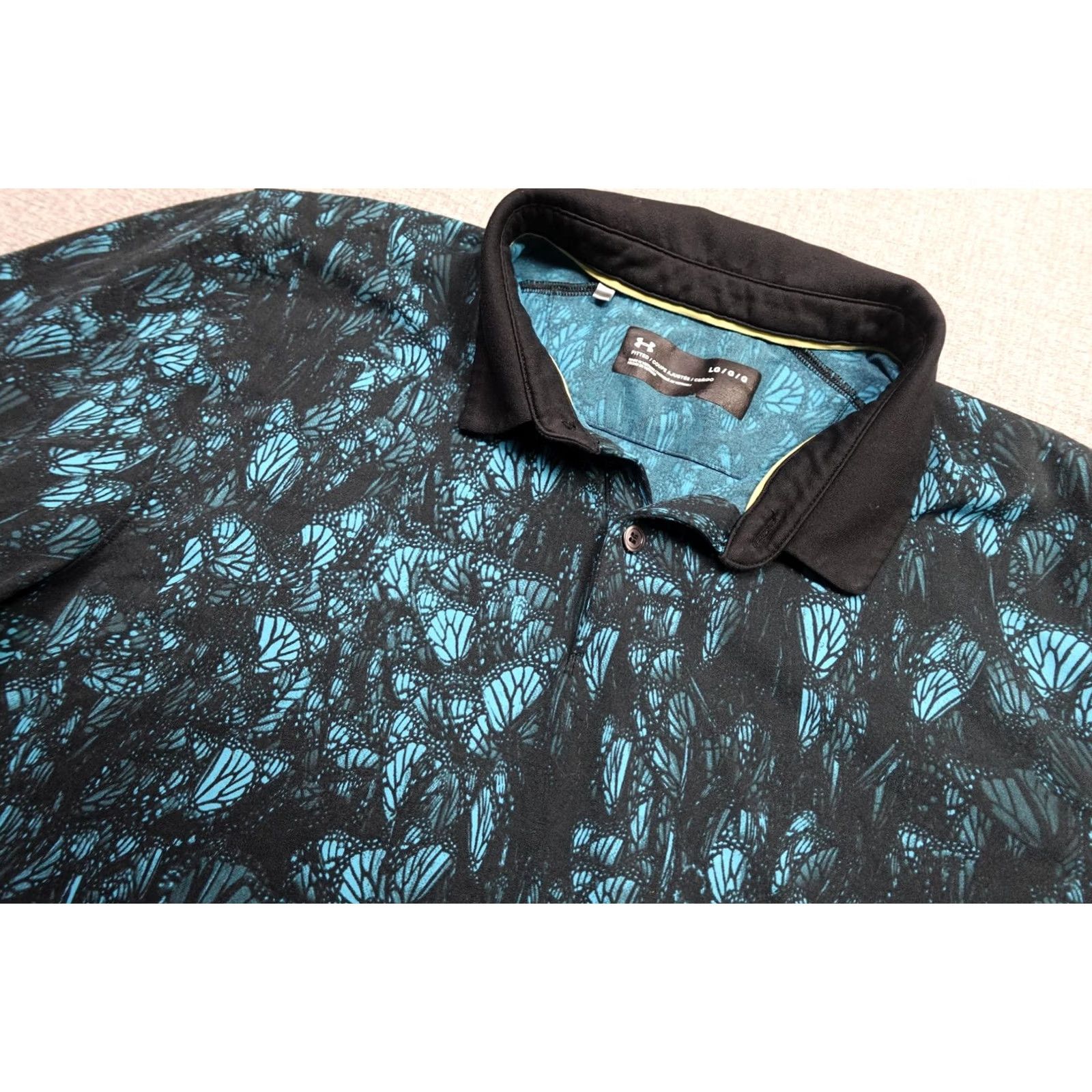 Under Armour Under Armour Polo Mens Large Blue Butterfly Print Golf Performance Lightweight Polo Shirt Size US L / EU 52-54 / 3 - 2 Thumbnail