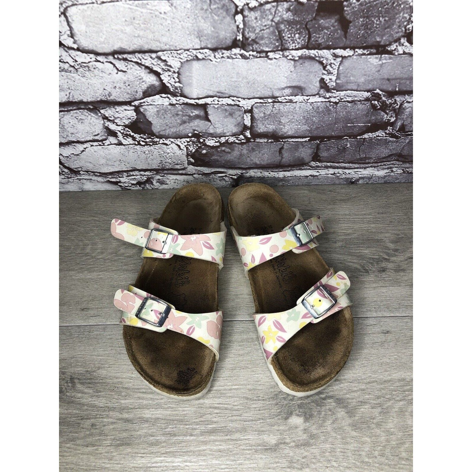 Birkenstock Birki's Birkenstock Pink Leather Floral Slides Sandals Women Size US 6.5 / IT 36.5 - 2 Thumbnail
