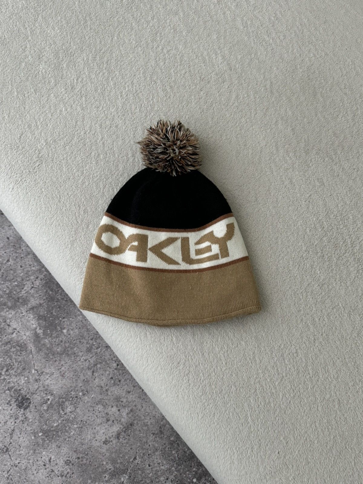 Oakley Vintage Oakley big logo Y2K hat Size ONE SIZE - 3 Thumbnail
