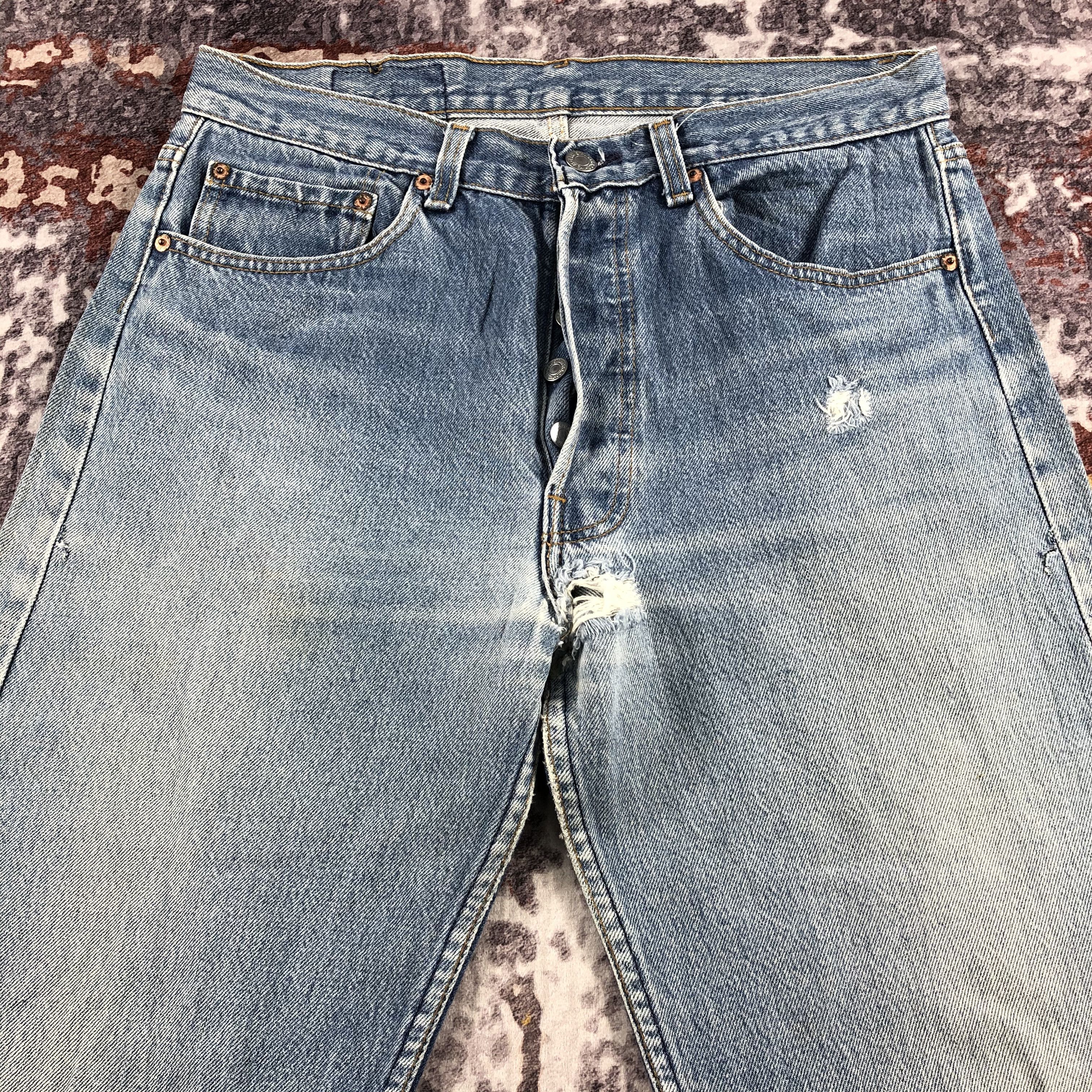 Levi's Vintage 90s Light Wash Levis 501 Jeans-JM2344 Size US 32 / EU 48 - 3 Thumbnail