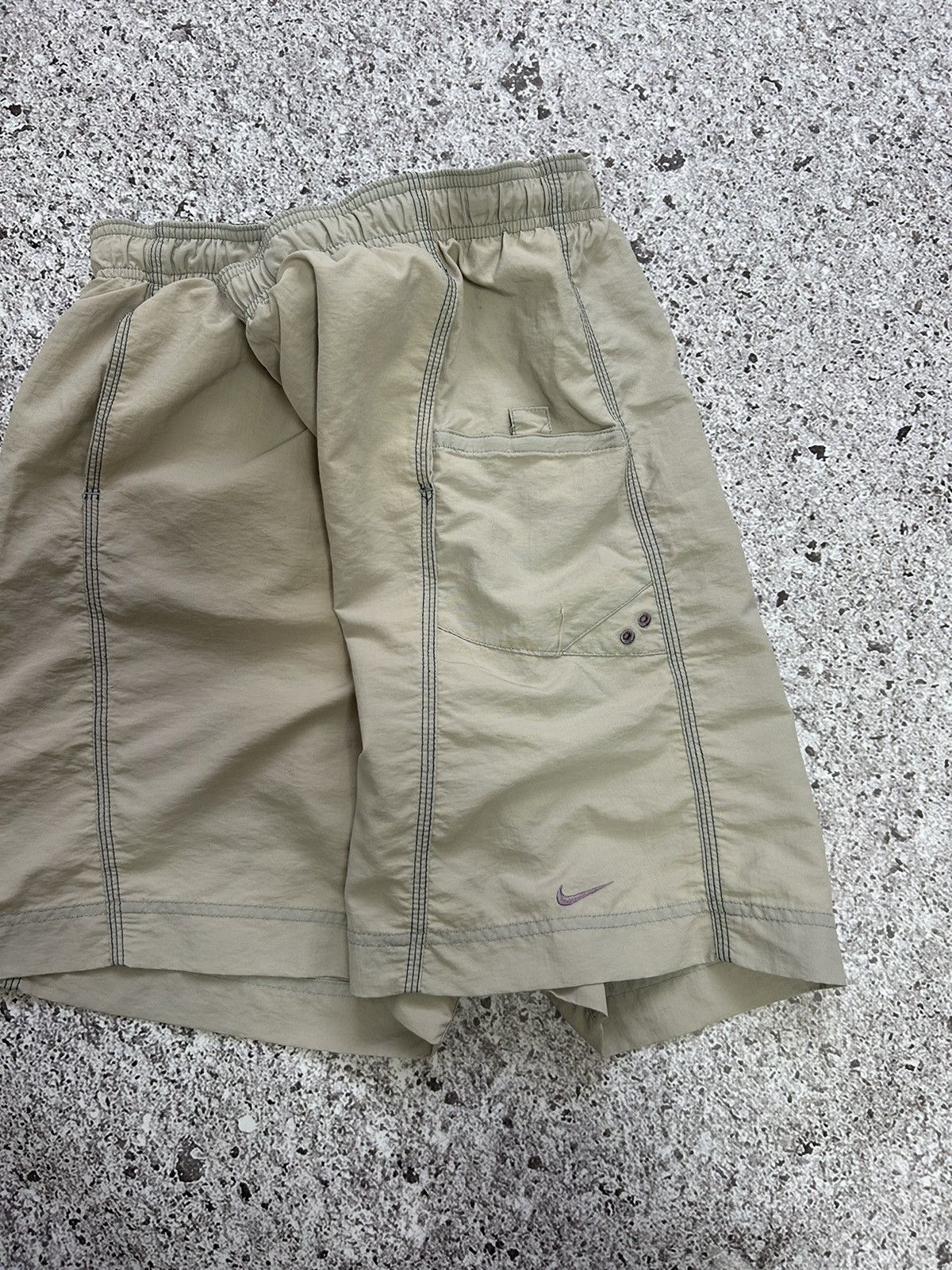 Nike × Vintage Vintage 90s Nike Retro Shorts Y2K Hype Size XL Size US 39 - 9 Thumbnail