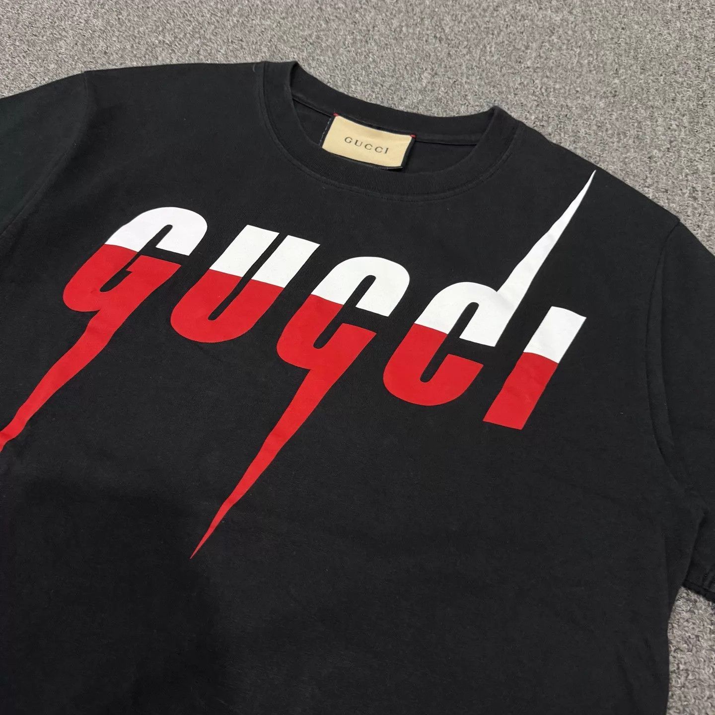 Gucci Gucci Black Lightning Logo Short Sleeve Tee XS Size US XS / EU 42 / 0 - 3 Thumbnail