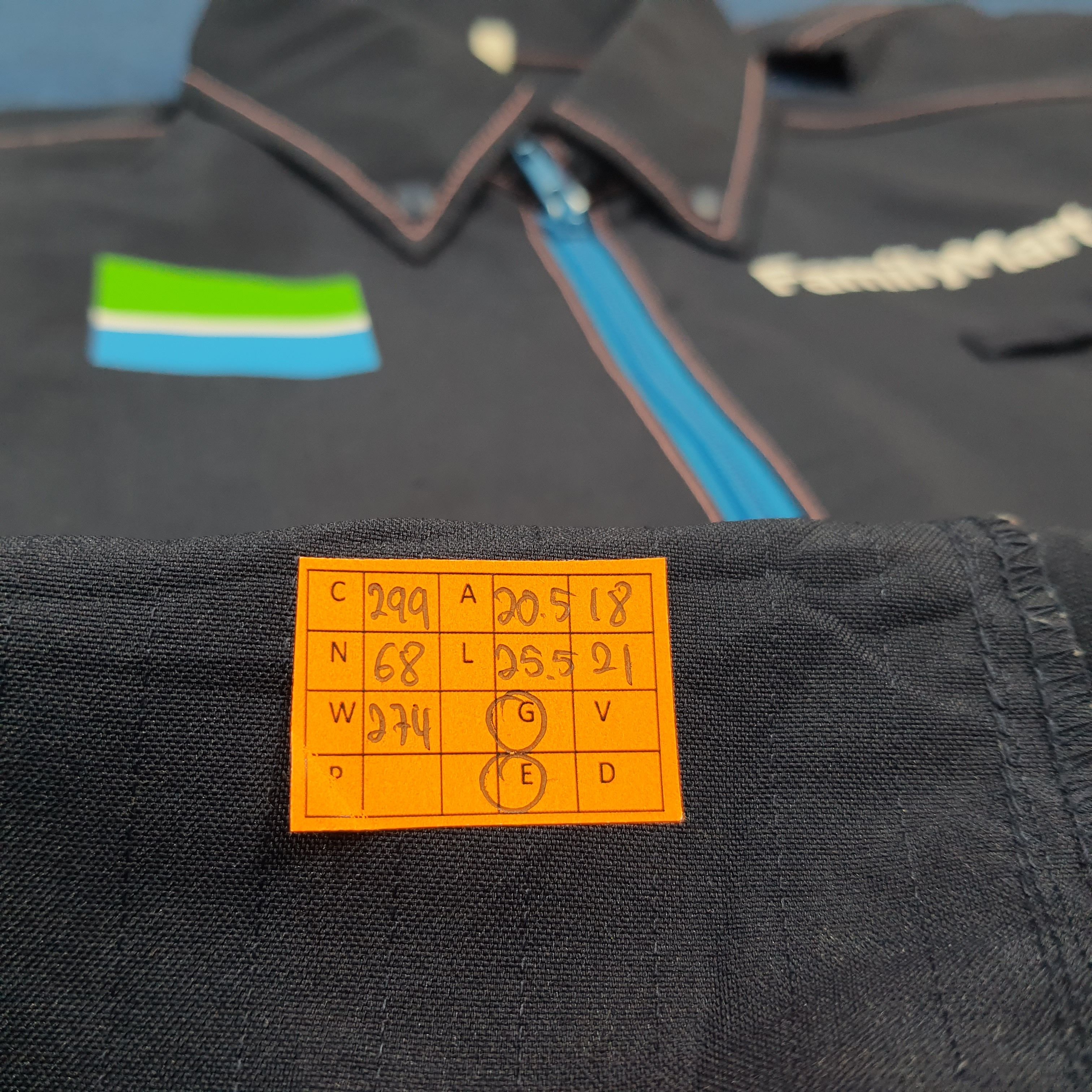 Japanese Brand Vintage Family Mart Japan Staff Uniform Work Jacket C299N68 Size US S / EU 44-46 / 1 - 7 Thumbnail