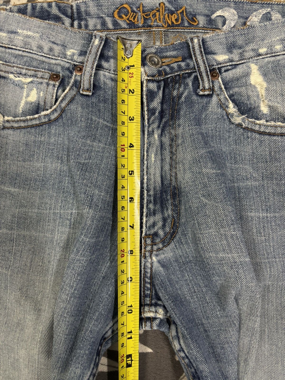 Quiksilver Vintage Quiksilver Light Washed Regular Fit Distressed Jeans Size US 29 - 17 Thumbnail