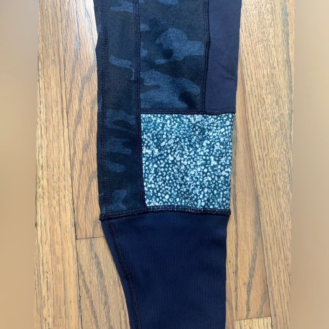 Lululemon Lululemon leggings joggers 8 Women Regular Size 8 Multicolor Ankle - Lululemon symbol on back off Size 30" / US 8 / IT 44 - 2 Thumbnail