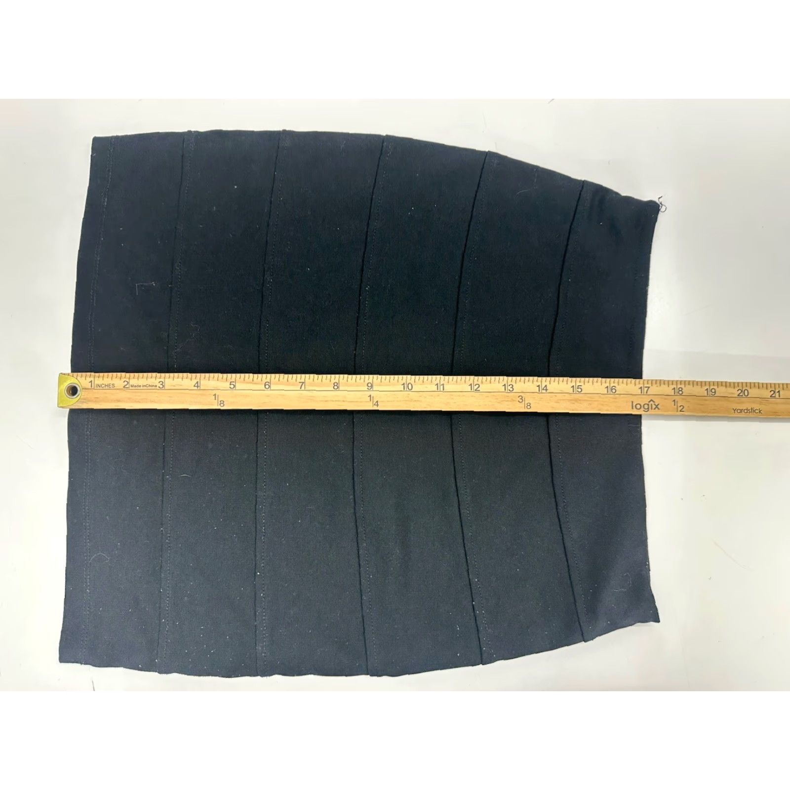 Vintage Basic House Skirt Womens Small Black Elastic Waist Pull On Mini Short Workwear Casual Size 28" / US 6 / IT 42 - 7 Thumbnail