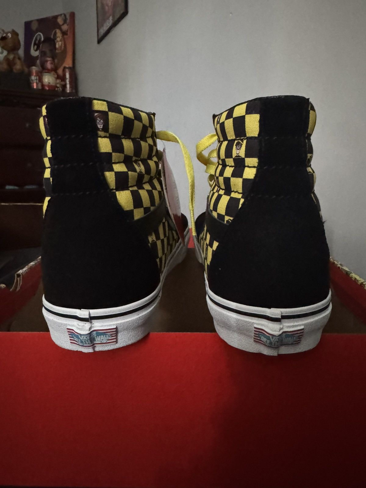 Vans Vans Sk8-Hi x Where’s Waldo “Odlaw” – Black/Yellow – Rare Size US 12 / EU 45 - 4 Thumbnail