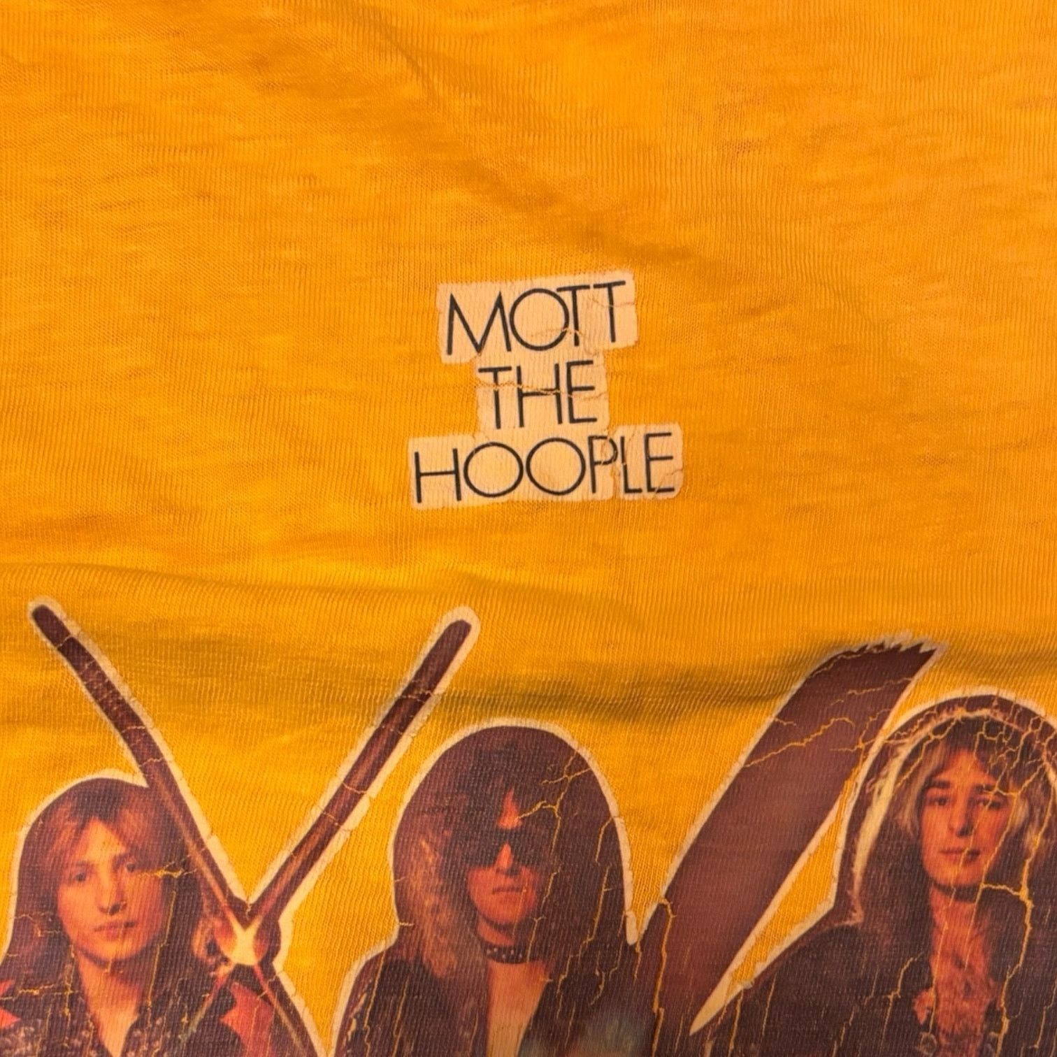 Vintage Vintage 1970s Mott the Hoople Psych Rock Band Graphic Tee Size US L / EU 52-54 / 3 - 2 Thumbnail