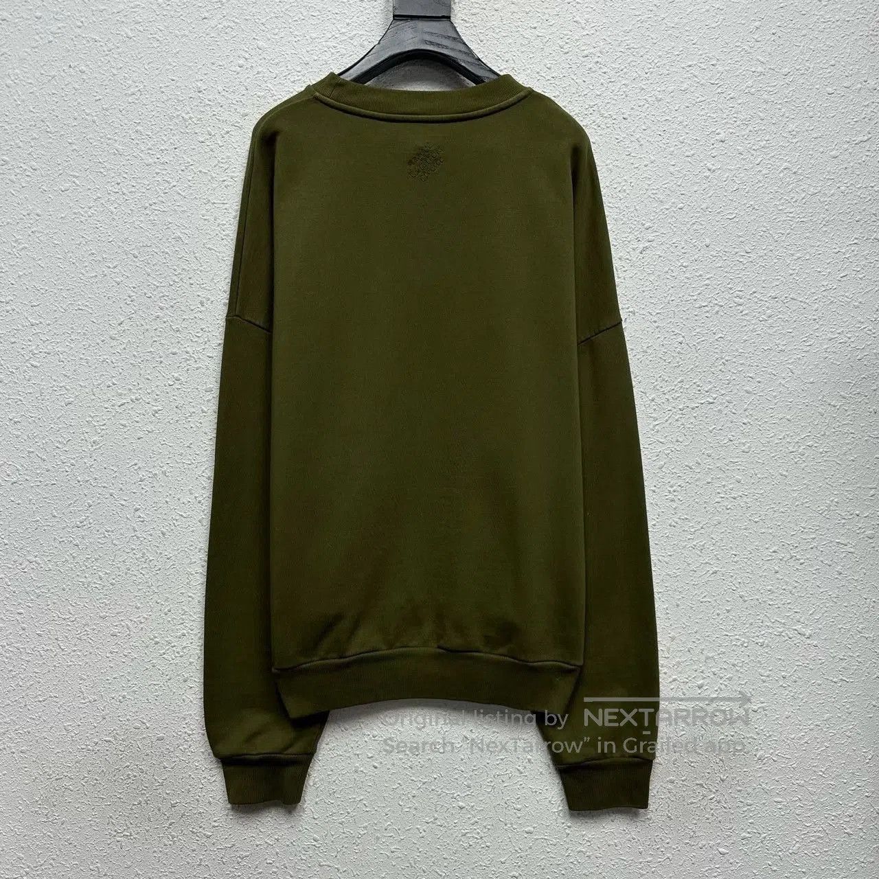 Louis Vuitton Louis Vuitton Collaboration Sweatshirt in Olive Green. Size US L / EU 52-54 / 3 - 2 Thumbnail
