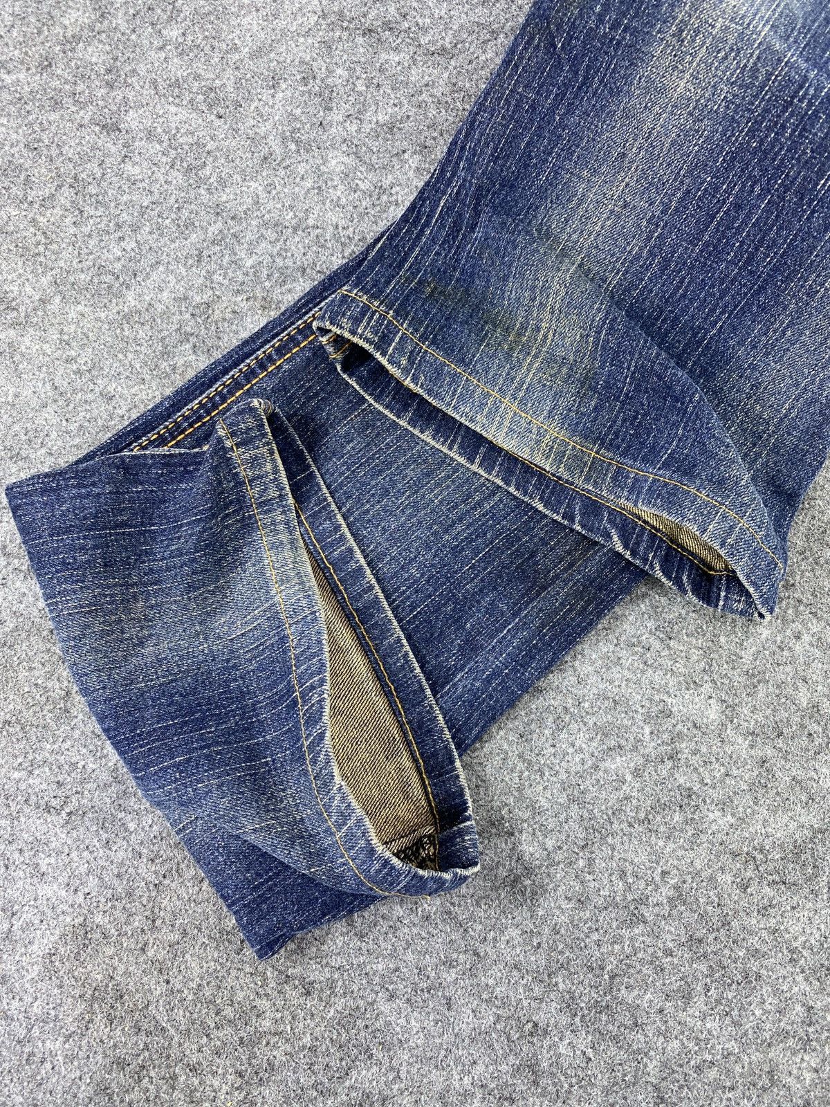 Japanese Brand C-Seventeen Blue Wash flare Jeans - J1016 Size 30" / US 8 / IT 44 - 12 Thumbnail