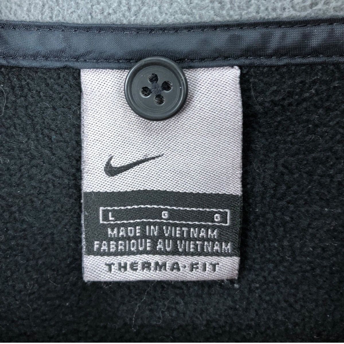 Nike × Vintage Vintage Y2k NIKE SWOOSH SPORTSWEAR Essential Small Jumper Size US L / EU 52-54 / 3 - 7 Thumbnail
