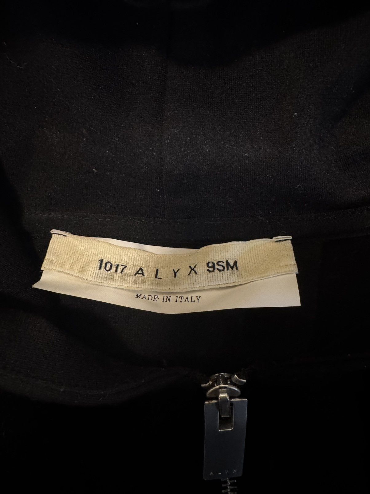 1017 ALYX 9SM 1017 ALYX 9SM Zip Up Size US S / EU 44-46 / 1 - 3 Thumbnail