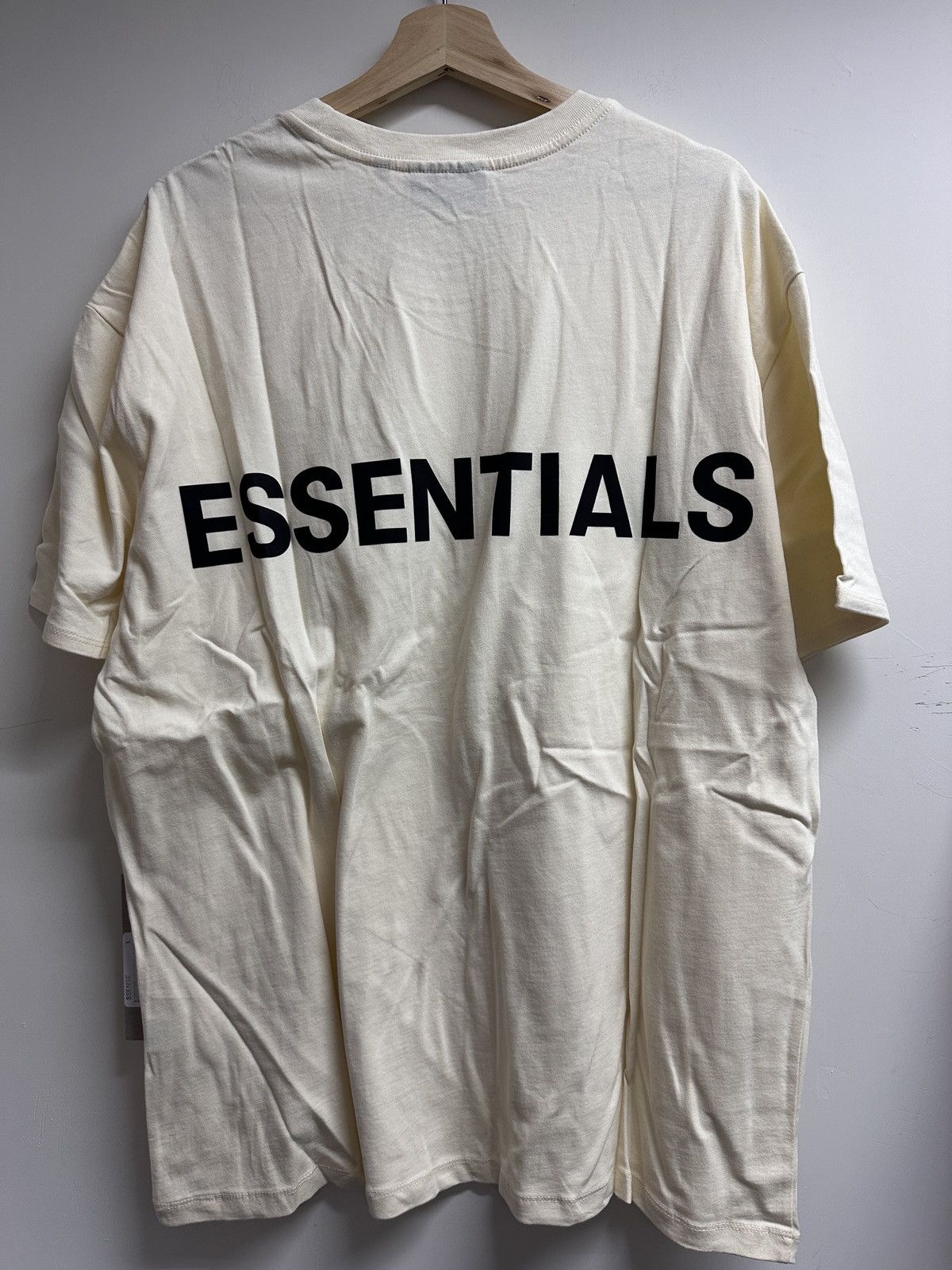 Fear of God essentials 3M reflective tee L