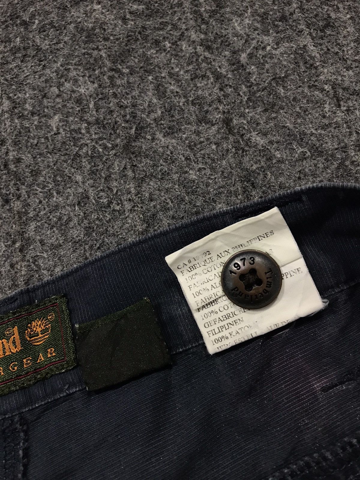 Timberland Vtg Short Pants Timberland Weathergear Carpenter Zipper Size US 31 - 13 Thumbnail