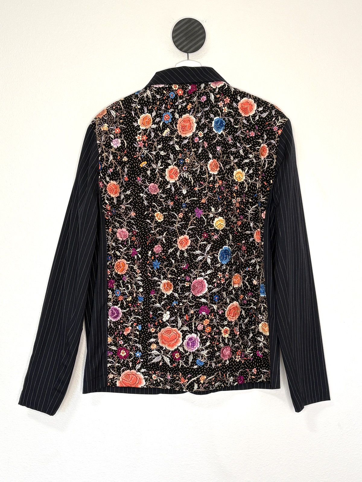 By Walid Single Breasted 3 Button Jacket with Embroidered Back Size 52R - 2 Thumbnail
