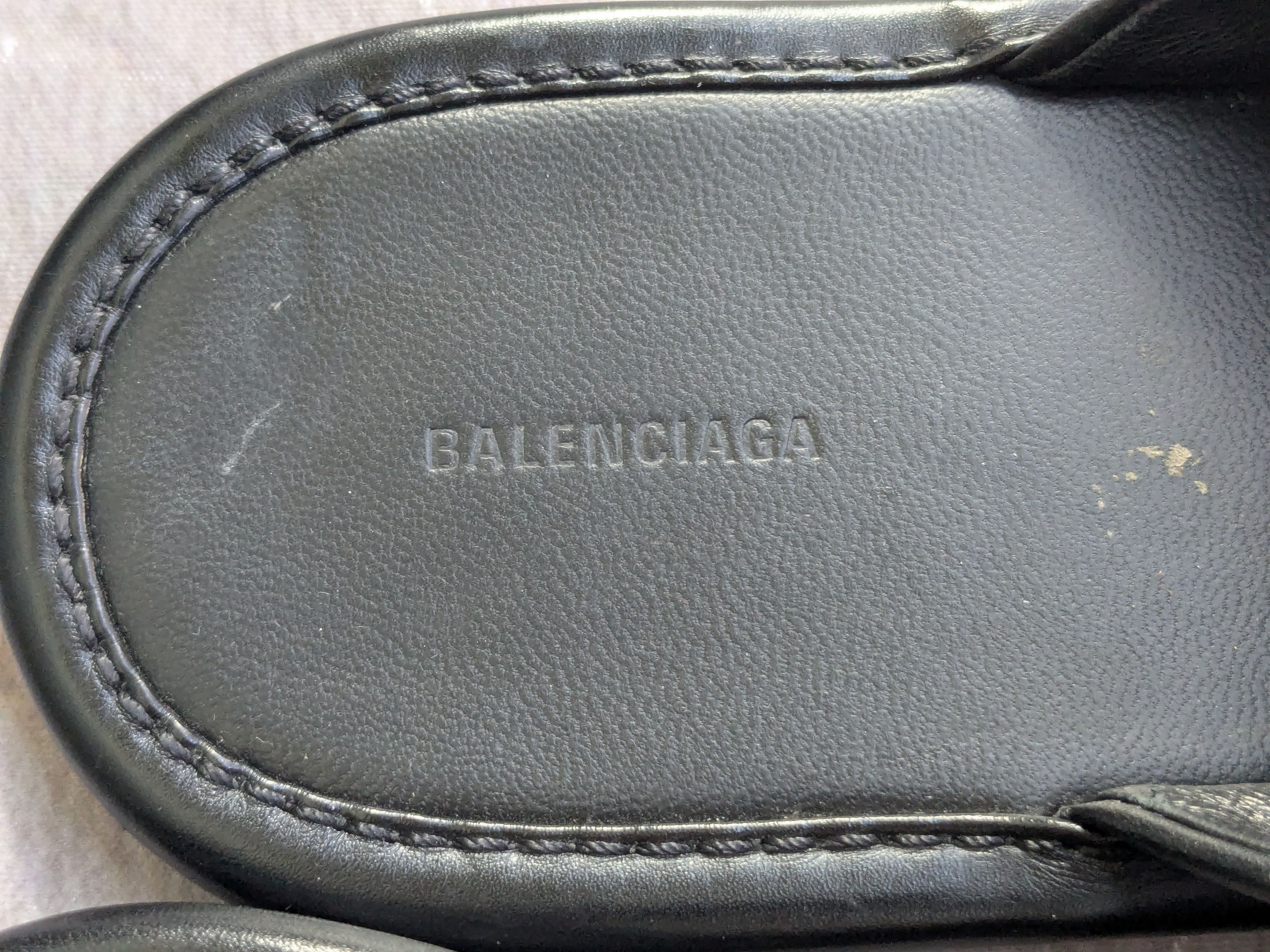 Balenciaga Balenciaga Leather Slippers Black Leather 7 40 Sandals Mules Size US 7 / EU 40 - 8 Thumbnail