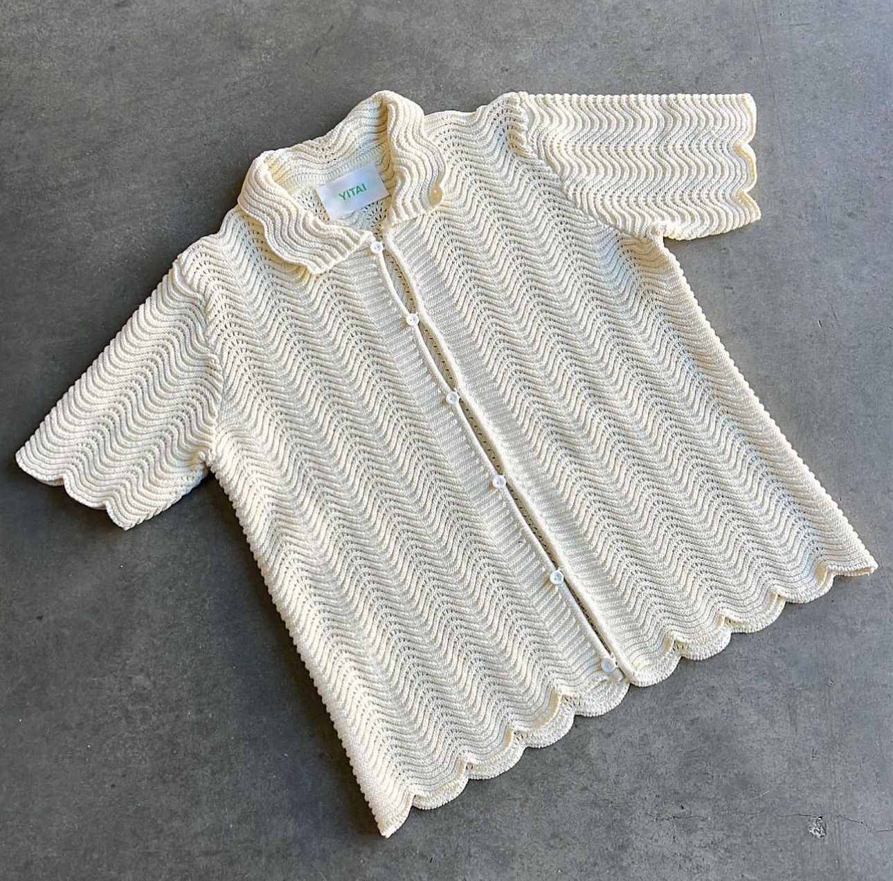 YITAI Yitai Ivory Shale Stitch Button Up Short Sleeve Shirt (L) Size US L / EU 52-54 / 3 - 1 Thumbnail