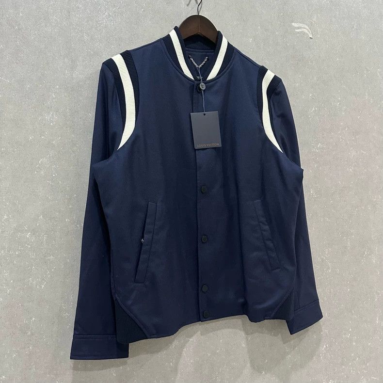Louis Vuitton Louis Vuitton Fleece jacket Size US S / EU 44-46 / 1 - 3 Thumbnail