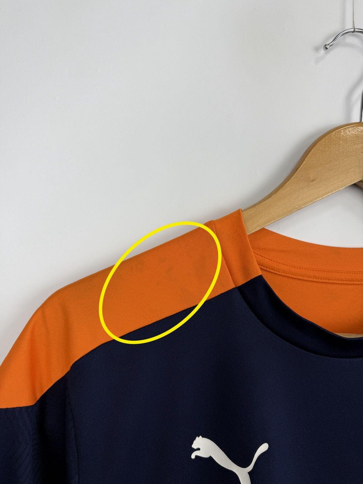 Puma 🇪🇸 2019 Valencia CF Puma Bwin Training Soccer Jersey Rare Size US S / EU 44-46 / 1 - 9 Thumbnail