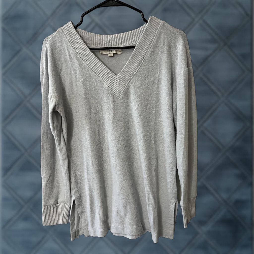 Loft VINTAGE LOFT Ann Taylor Sweater Womens Small Petites Gray Knit V-Neck Pullover Size S / US 4 / IT 40 - 1 Thumbnail