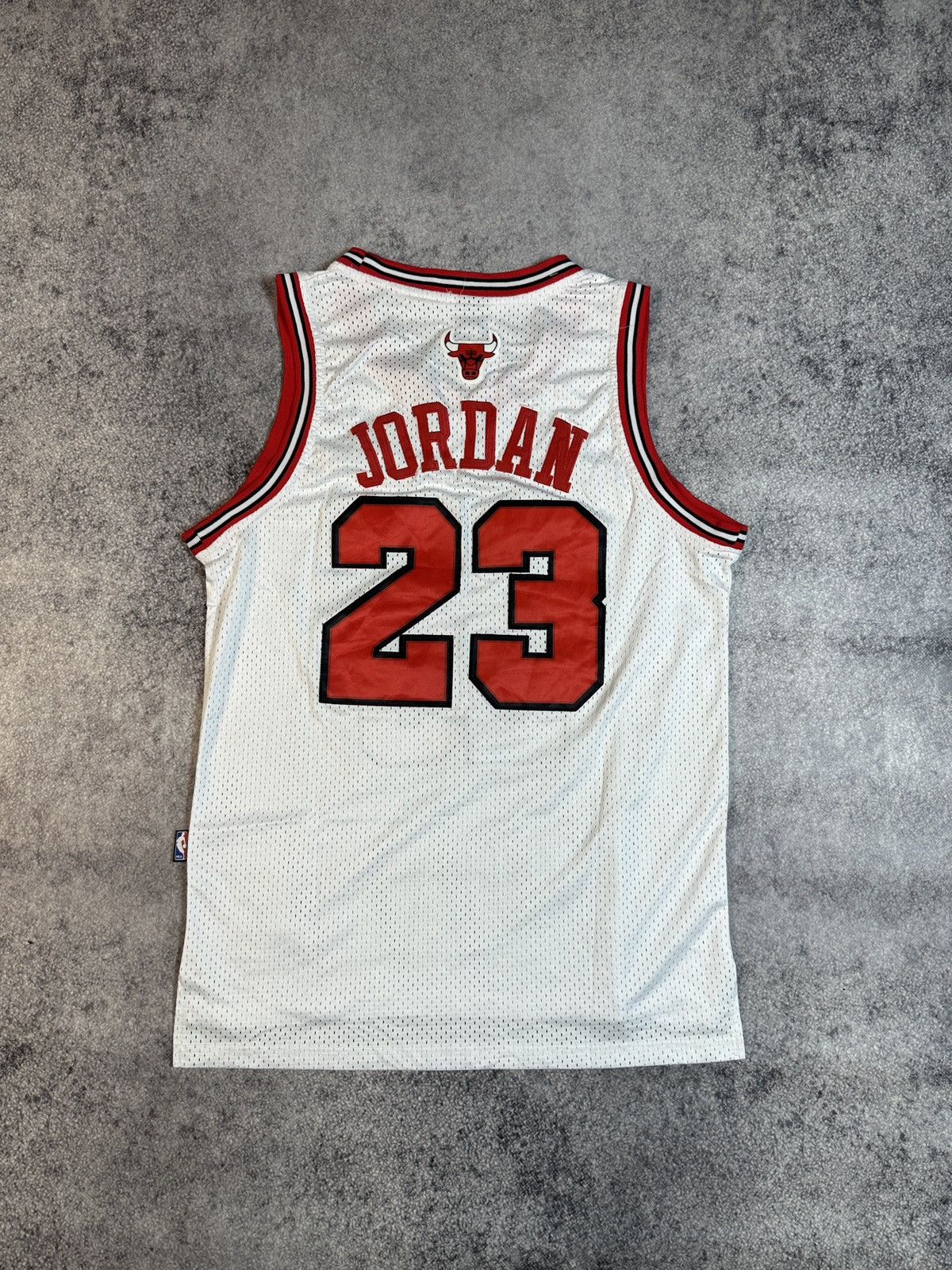 Nike Vintage Nike Chicago Bulls Jordan 23 NBA Basketball Jersey Size US S / EU 44-46 / 1 - 4 Thumbnail