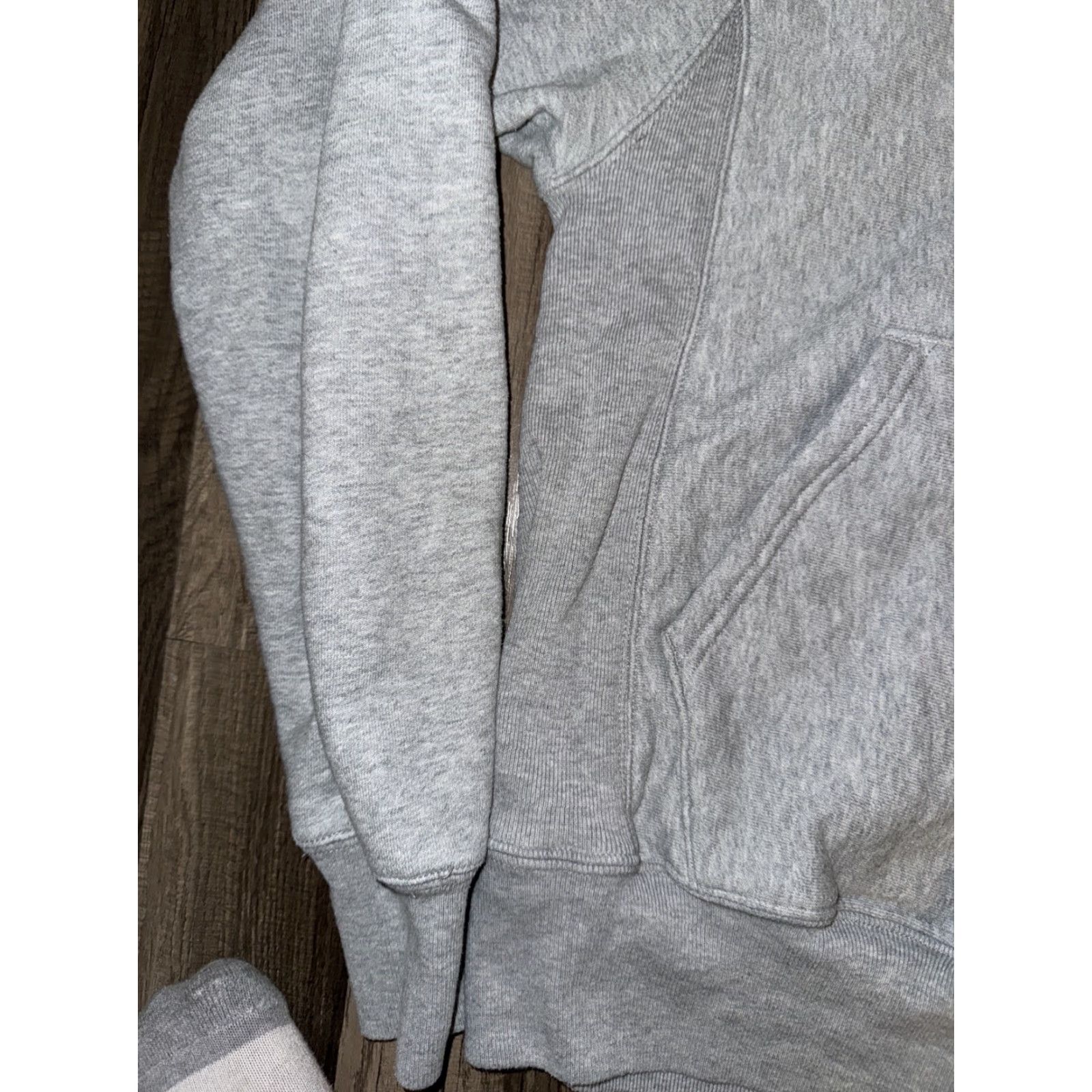 Champion VINTAGE Champion Reverse Weave Hooded Sweatshirt Grey S 20x25 Mens Hooded Sweatshirt Grey Reversible Pullover Regular Fit Size US S / EU 44-46 / 1 - 4 Thumbnail