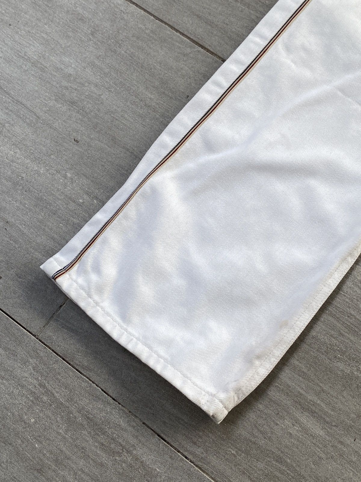 Burberry Vintage Burberry Black Label Minor Distressed white denim Size US 32 / EU 48 - 4 Thumbnail