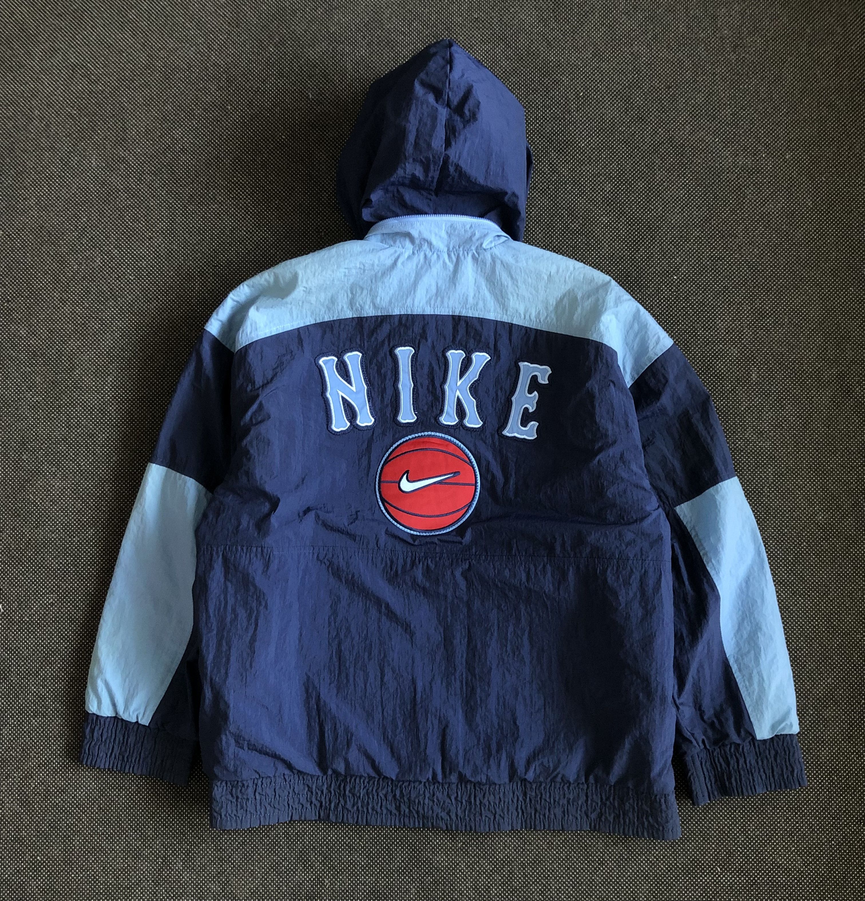 Nike × Vintage RARE🔥90’S NIKE BASKETBALL OVERSIZED HOODED JACKET Size US L / EU 52-54 / 3 - 1 Thumbnail