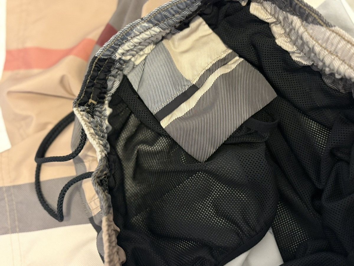 Burberry Burberry swim shorts Size US 38 / EU 54 - 7 Thumbnail