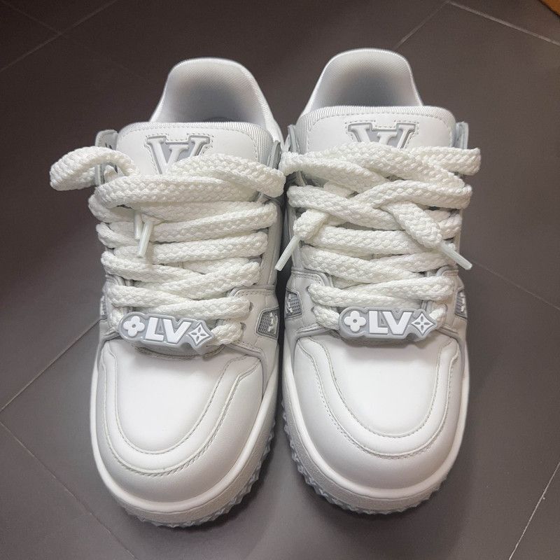 Louis Vuitton Louis Vuitton Trainer Maxi Leather Sneakers for Women Size US 8 / IT 38 - 2 Thumbnail