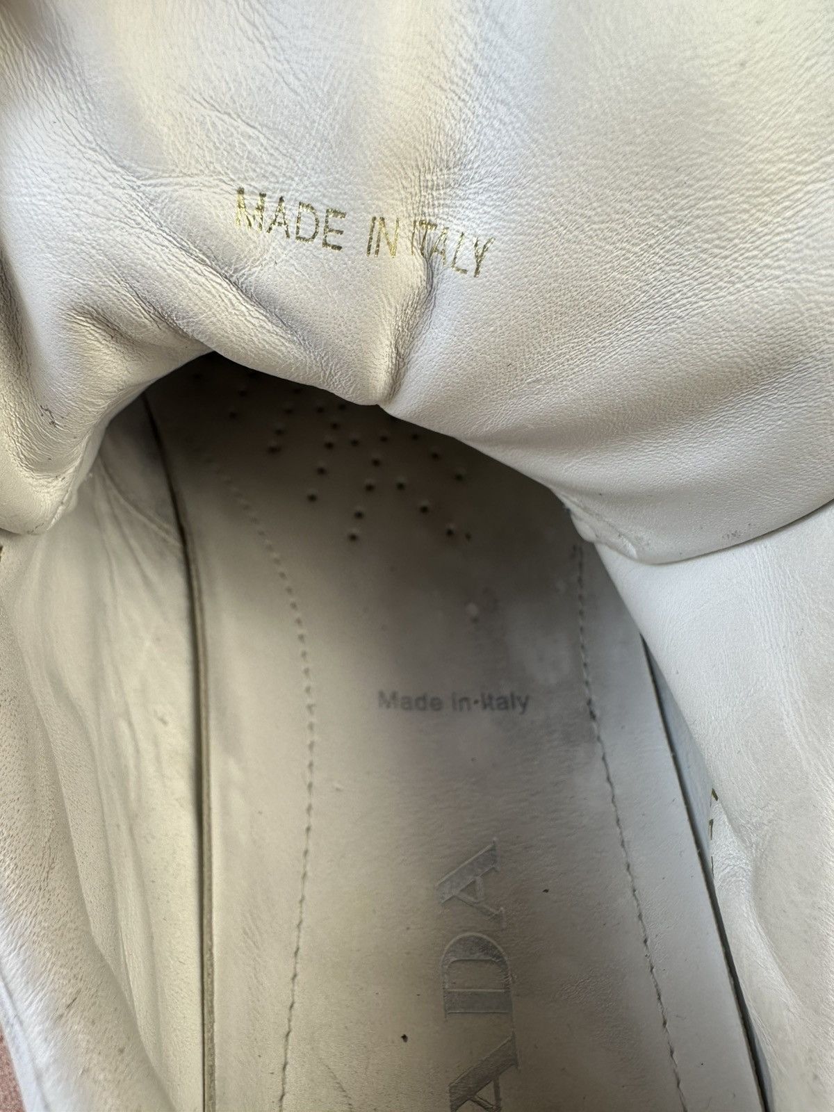 Prada Prada Milano White Leather Montana Low top Sneaks Size US 10 / EU 43 - 19 Thumbnail