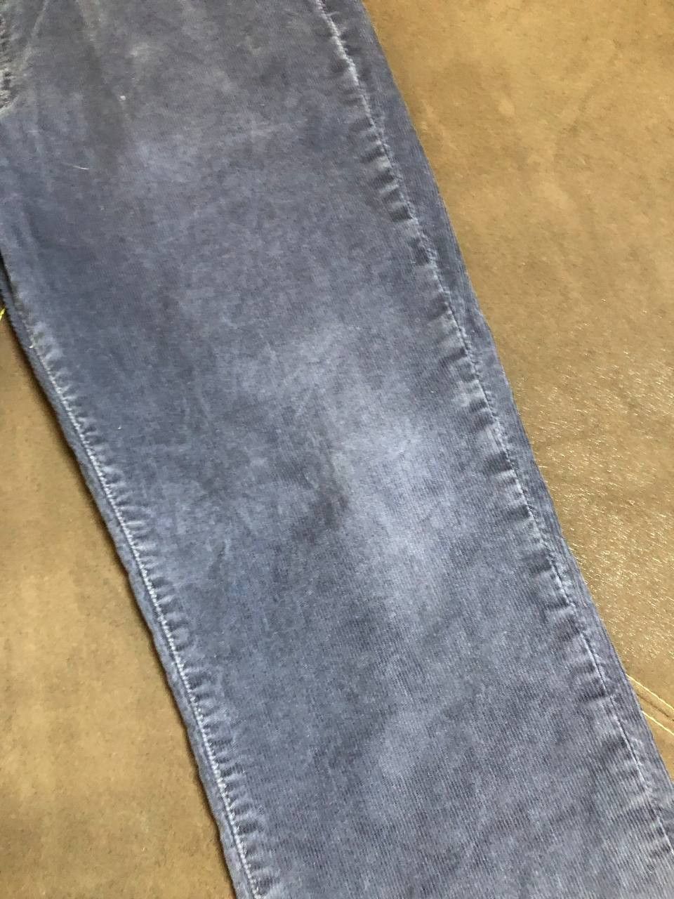 Levi's VINTAGE Levis 514 Pants Mens Corduroy Slim fit pants Size US 36 / EU 52 - 9 Thumbnail