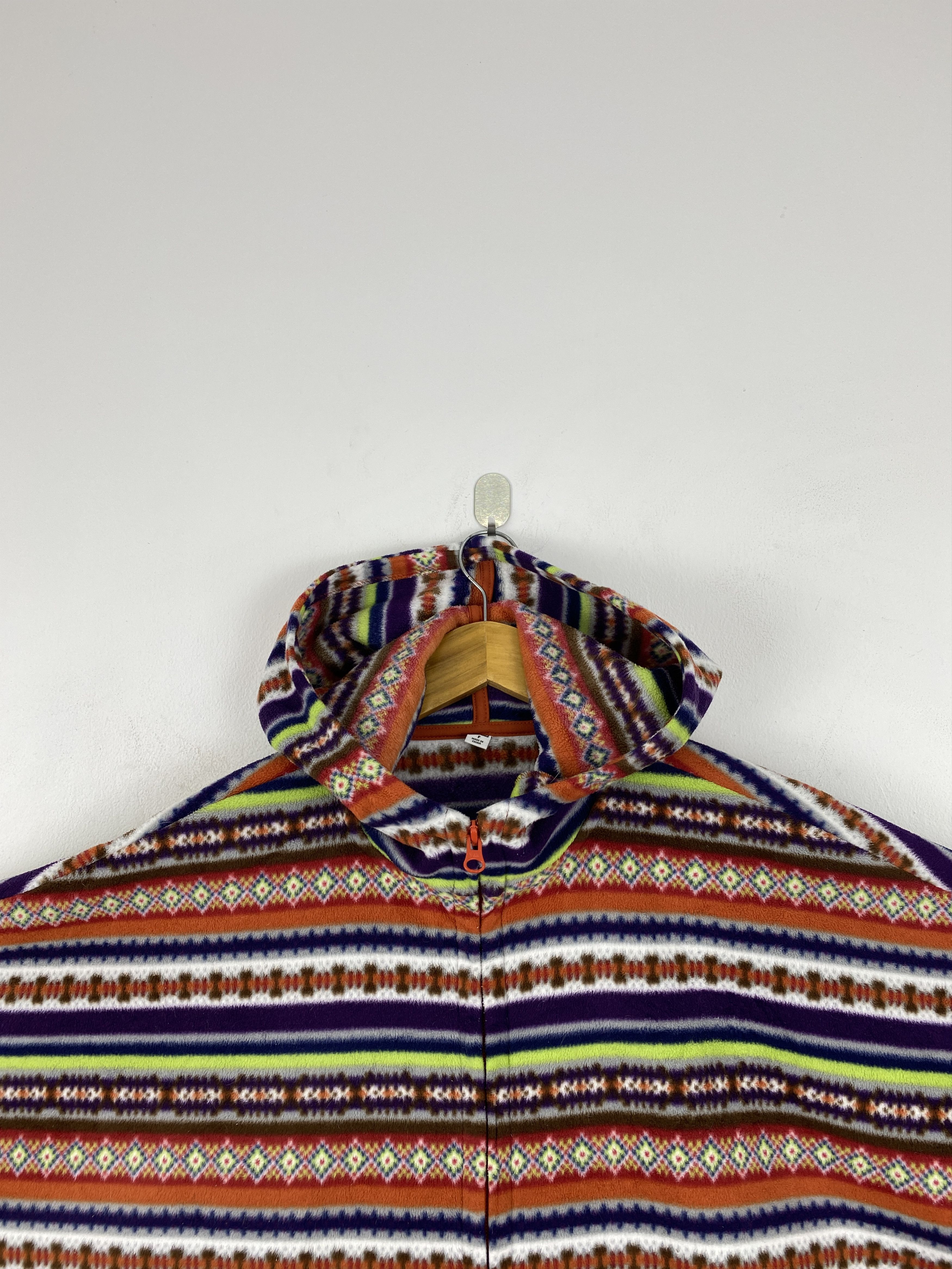 Uniqlo Vintage Uniqlo Cloaks & Capes Navajo Zipper Jacket JA0179 Size US XL / EU 56 / 4 - 3 Thumbnail