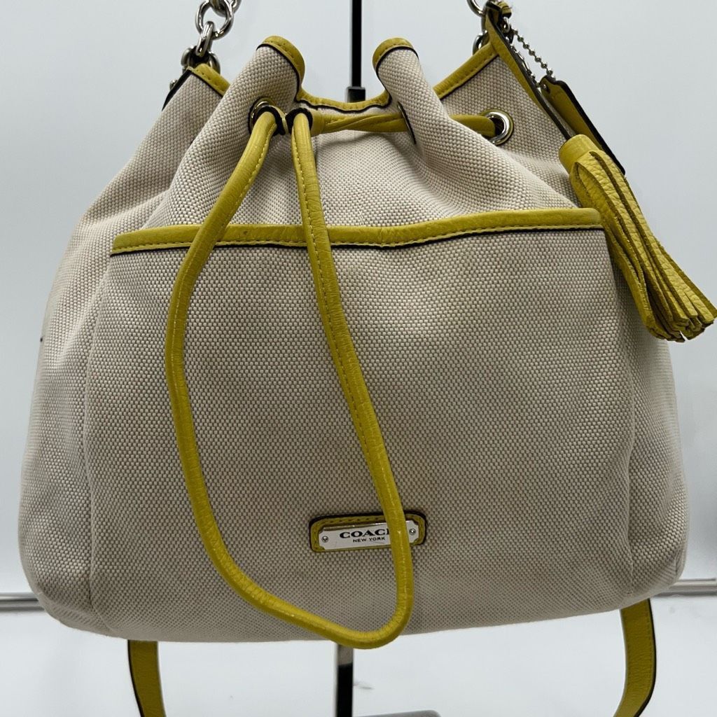 Coach Avery Canvas Drawstring Shoulder Bag in White, Women's