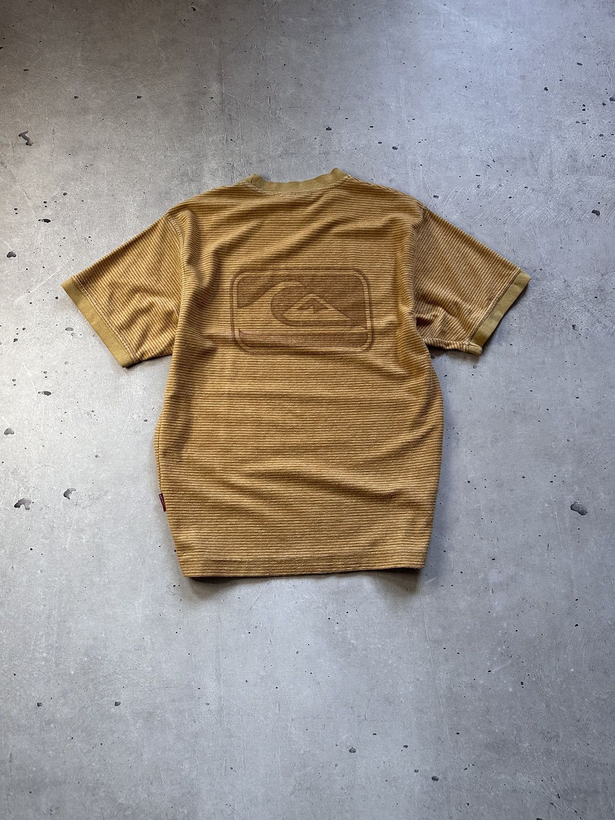 Quiksilver × Vintage Quicksilver Vintage Surf T-Shirt Big Logo Size US S / EU 44-46 / 1 - 1 Thumbnail