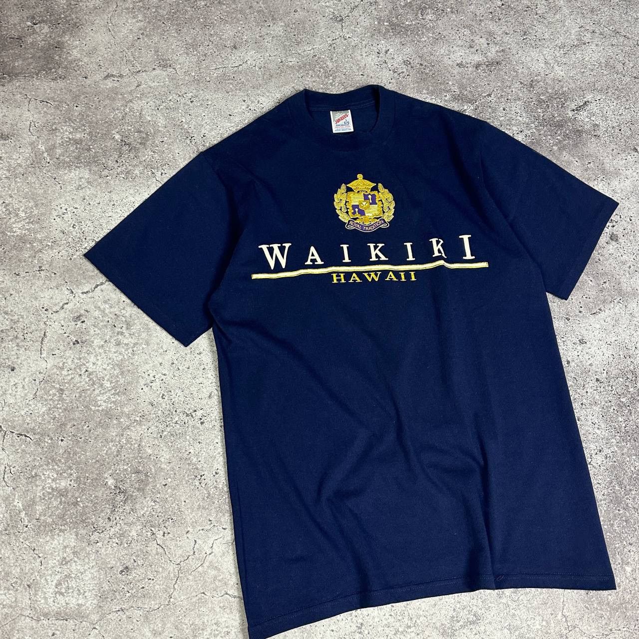 Vintage Vintage 90s Waikiki Hawaii Jerzees tee single stitch y2k og Size US XL / EU 56 / 4 - 3 Thumbnail