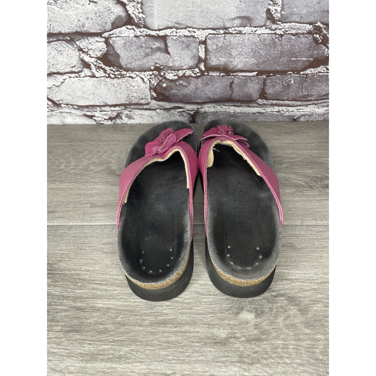 Mephisto Mephisto Violette Pink Leather Rose Flower Thong Cork Sandal Size US 6.5 / IT 36.5 - 7 Thumbnail