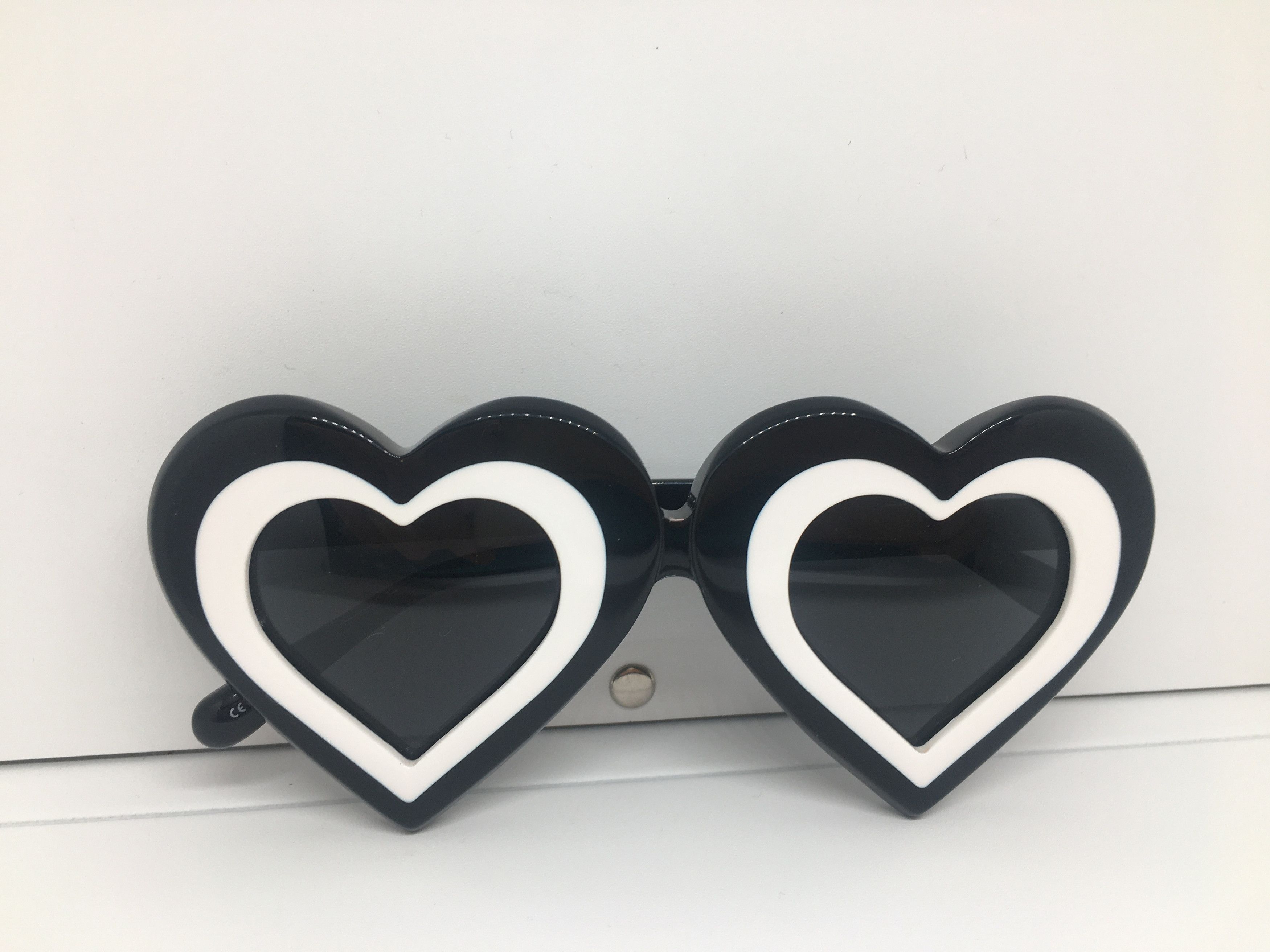Linda Farrow Linda Farrow Yazbukey RAREOp Art Heart Frame Sunglasses Size ONE SIZE - 8 Thumbnail