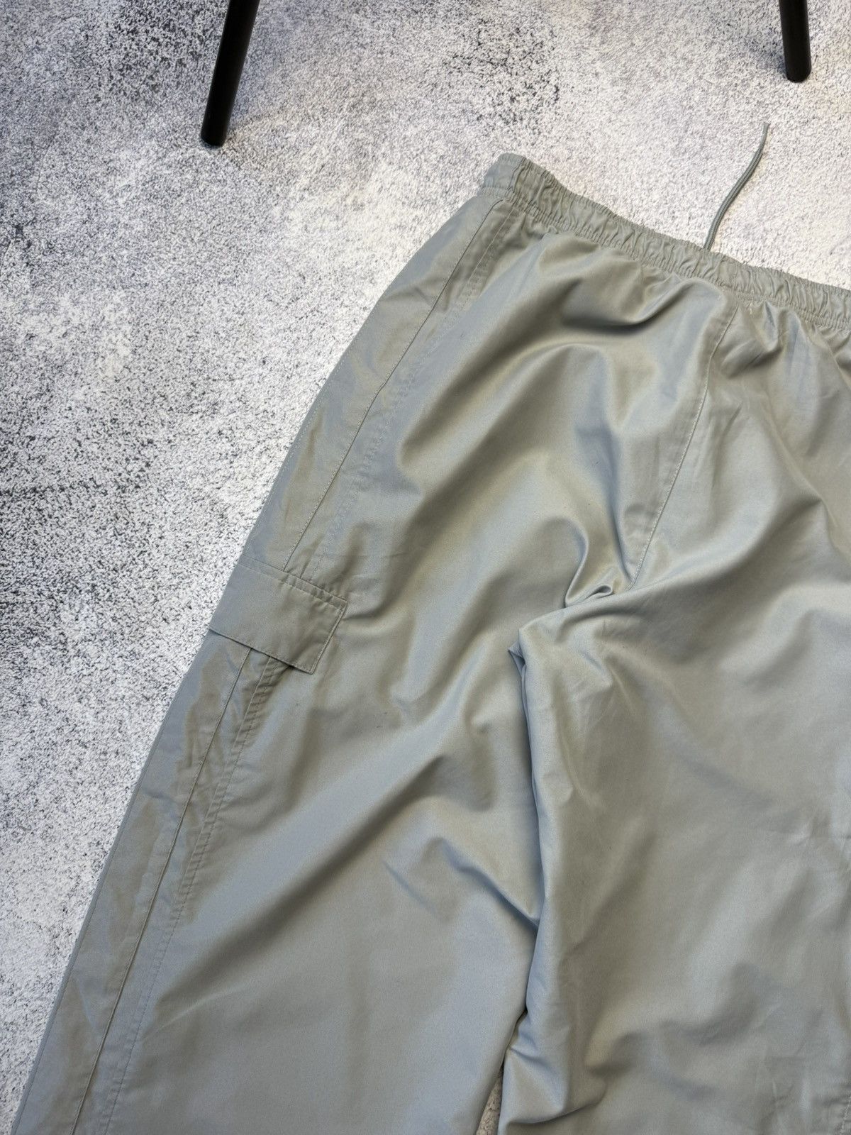 Nike Vintage Nike Cargo pants Joggers Y2K Size XL Size US 36 / EU 52 - 18 Thumbnail