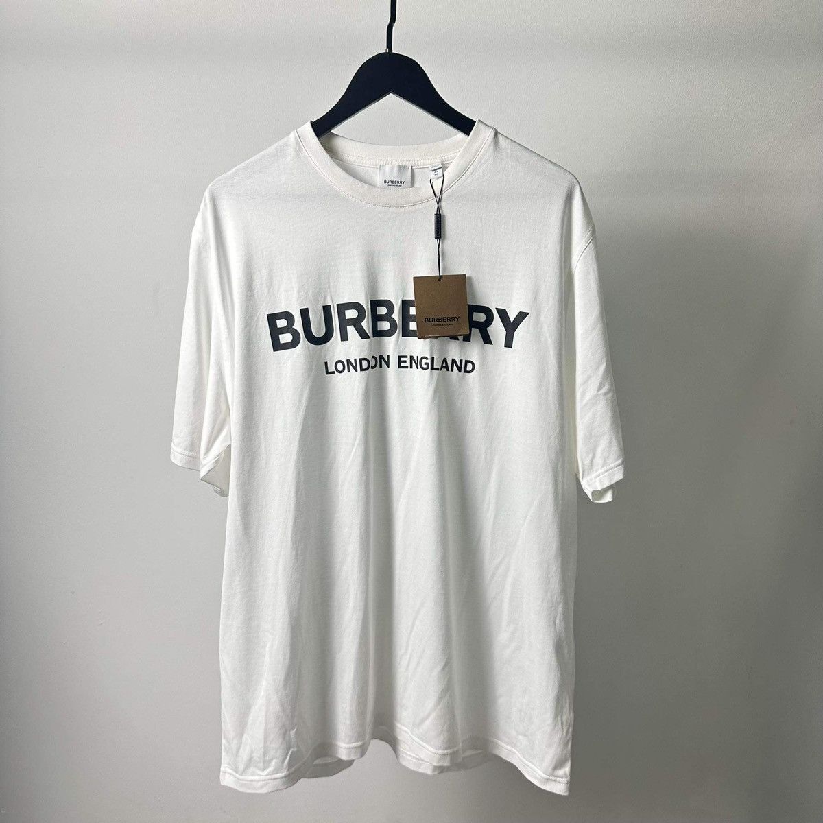 Burberry BURBERRY LOGO WHITE T SHIRT Size US XL / EU 56 / 4 - 1 Thumbnail