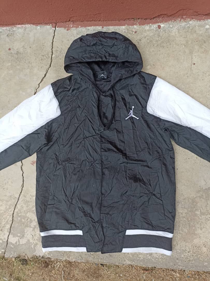 Jordan Brand Air Jordan Windbreaker Hoodie Size US S / EU 44-46 / 1 - 5 Thumbnail