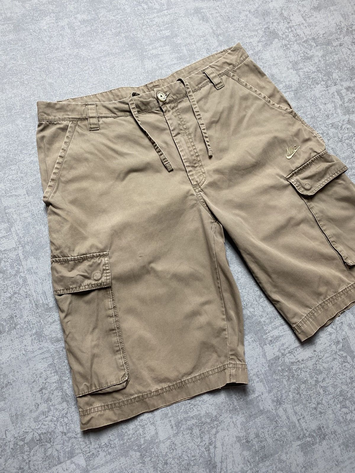 Vintage Vintage Nike Cargo Shorts Mens L Swoosh Y2K Size US 34 / EU 50 - 4 Thumbnail