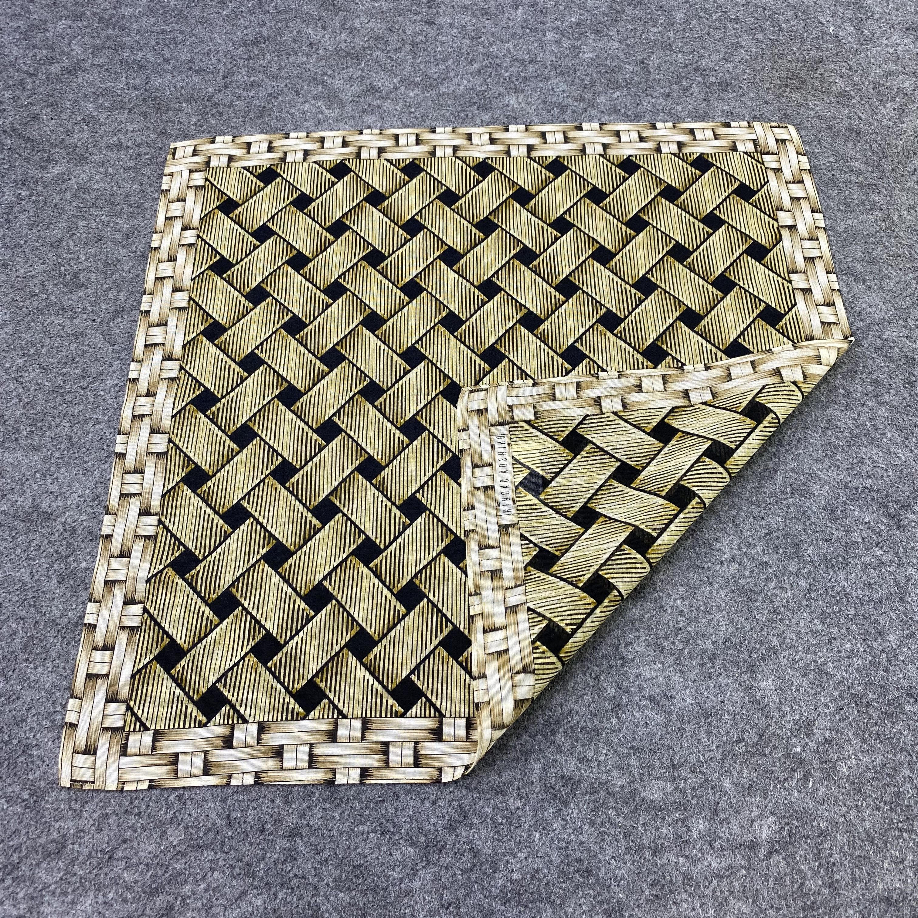 Japanese Brand Hiroko Koshino Handkerchief / Bandana / Neckerchief-B2311 Size ONE SIZE - 5 Thumbnail