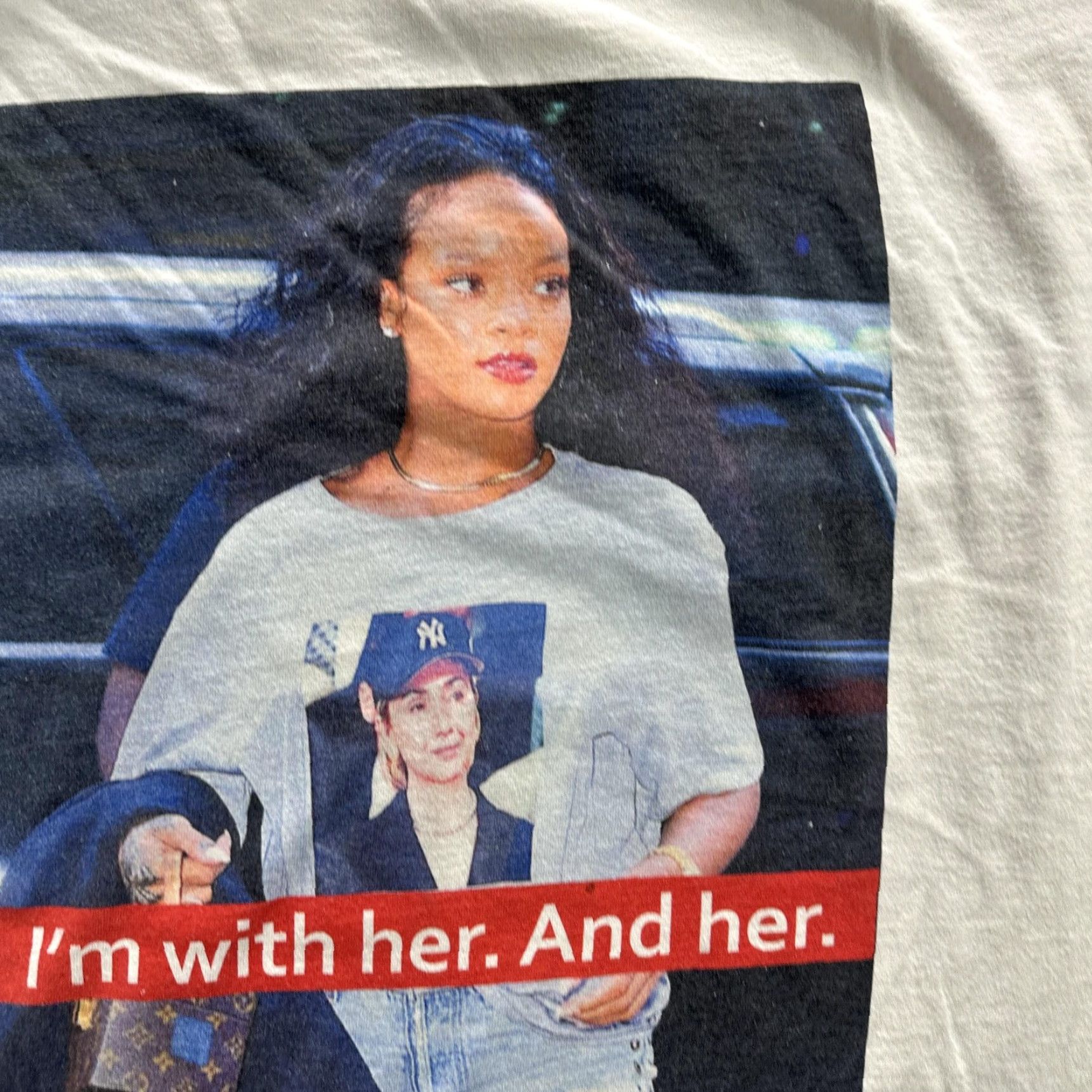 Gildan Rihanna Meme Shirt Mens XL Long Sleeve Graphic I'm With Her And Her Funny Tee Size US XL / EU 56 / 4 - 5 Thumbnail